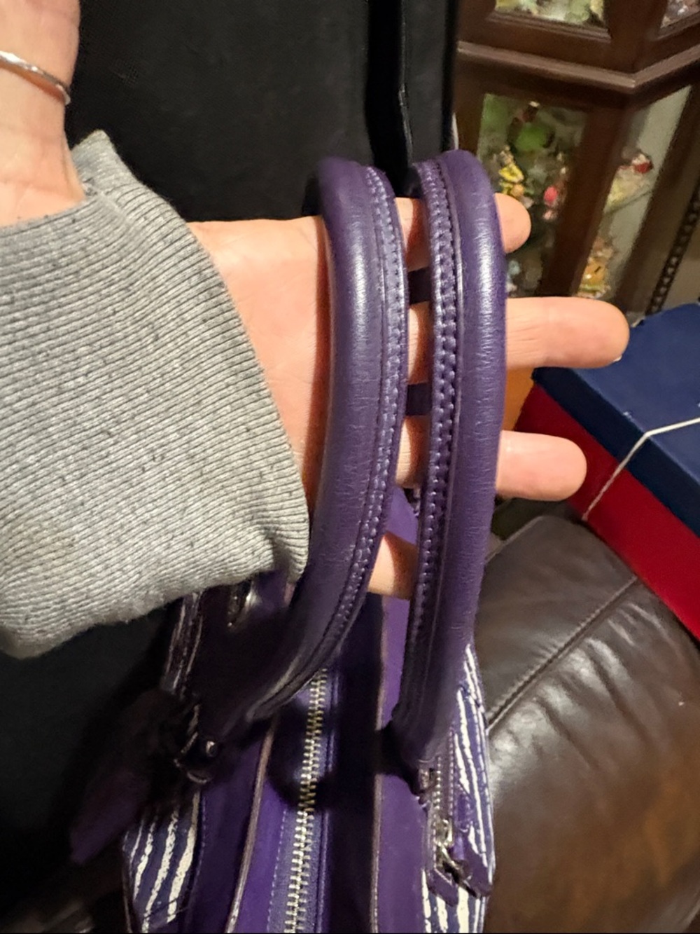 COACH FIRM $175 Rare PURPLE ZEBRA PRINT w/ DUST BAG . MAJOR SALE PRICE MOVING - Picture 15 of 16